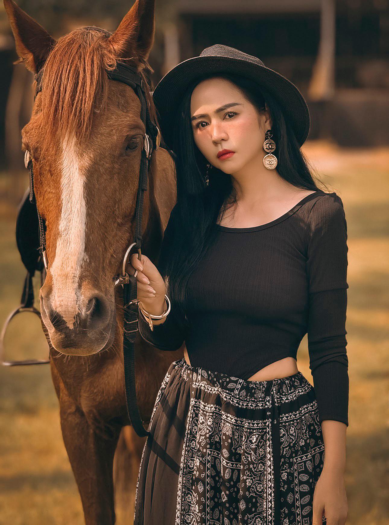 Bùi Thanh Hương học cưỡi ngựa, hé lộ cách thoát khỏi nỗi sợ hãi- Ảnh 5.