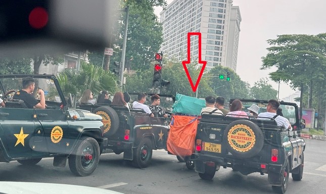 Hàng loạt xe u-oát vi phạm giao thông ‘diễu phố’: CSGT Hà Nội nói gì?- Ảnh 2.