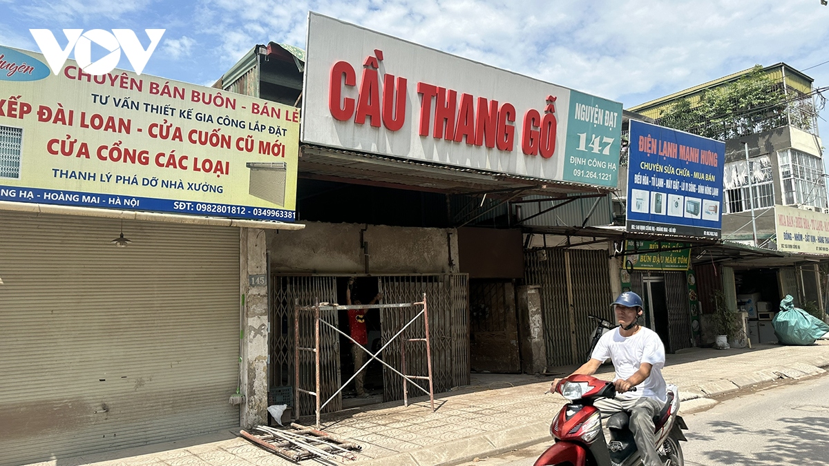 Cận cảnh nhà xưởng, nhà ở san sát trong ngõ sâu ở phố Định Công Hạ- Ảnh 9.