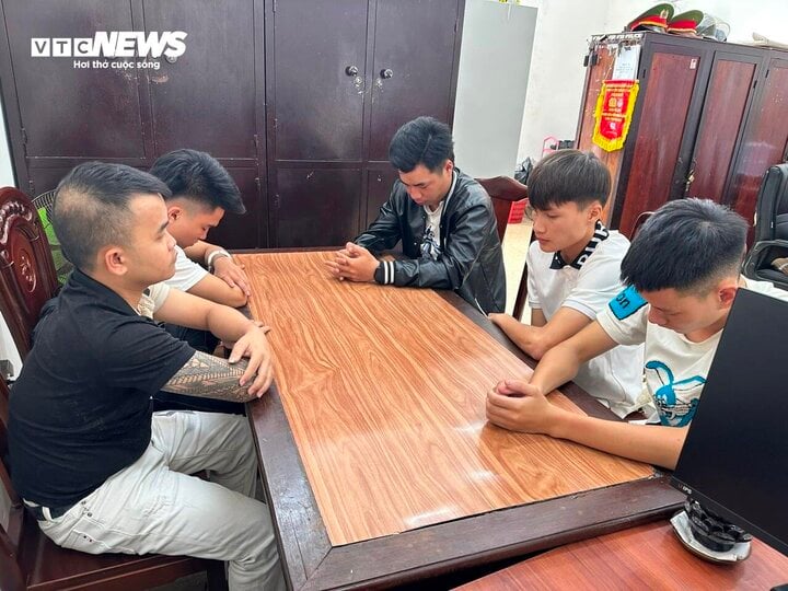 'Đột kích’ quán bar ở Huế phát hiện 70 người dương tính ma tuý- Ảnh 1.