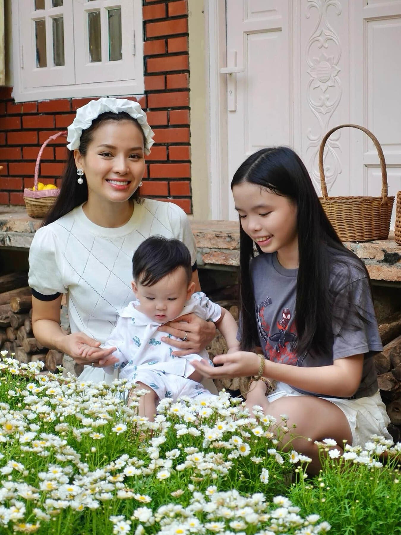 Sao Việt 20/6: Thanh Lam đón tuổi 55, Huyền Baby khoe chồng đại gia- Ảnh 14.