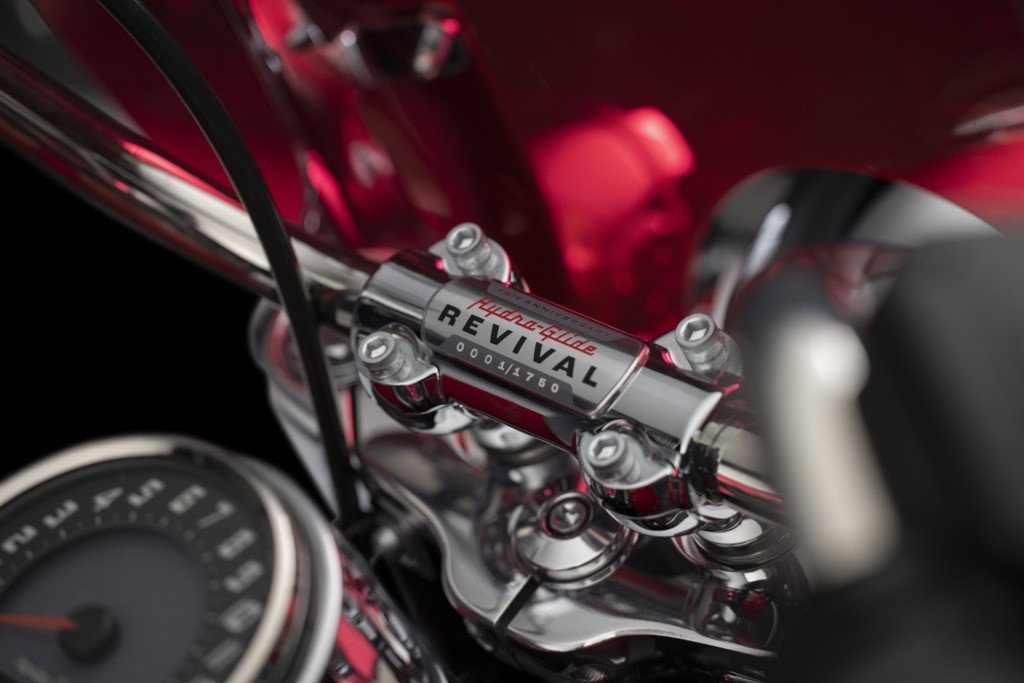 Chiêm ngưỡng mô tô cao cấp Harley-Davidson Hydra-Glide Revival giá gần 1 tỷ đồng- Ảnh 2.