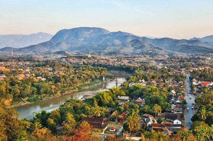 Vì sao gọi Luang Prabang của Lào là thị trấn ‘ngừng trôi’?- Ảnh 1.