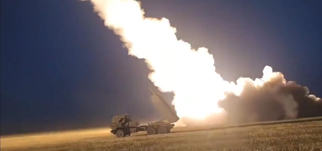 NV: Ukraine lần đầu tiên bắn tên lửa Mỹ tấn công lãnh thổ Kursk của Nga, phá hủy trụ sở Cơ quan an ninh FSB- Ảnh 1.