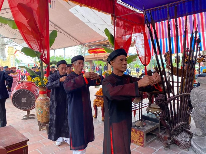 Trạng nguyên 'tung quyển thi' và chuyện hai anh em được phong phúc thần- Ảnh 2.