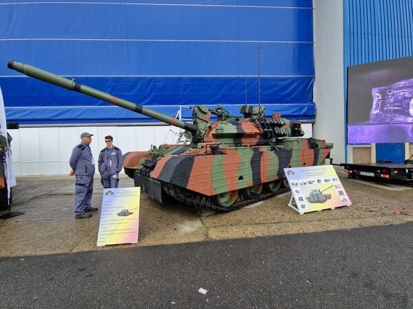 Xe tăng T-55 tiếp tục được hiện đại hóa với sức mạnh vượt trội- Ảnh 1.