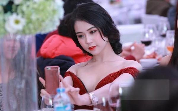 Choáng ngợp đám cưới xa hoa 10 năm trước của mỹ nhân tuyên bố rút khỏi showbiz, cuộc sống hôn nhân hiện tại gây chú ý- Ảnh 10.