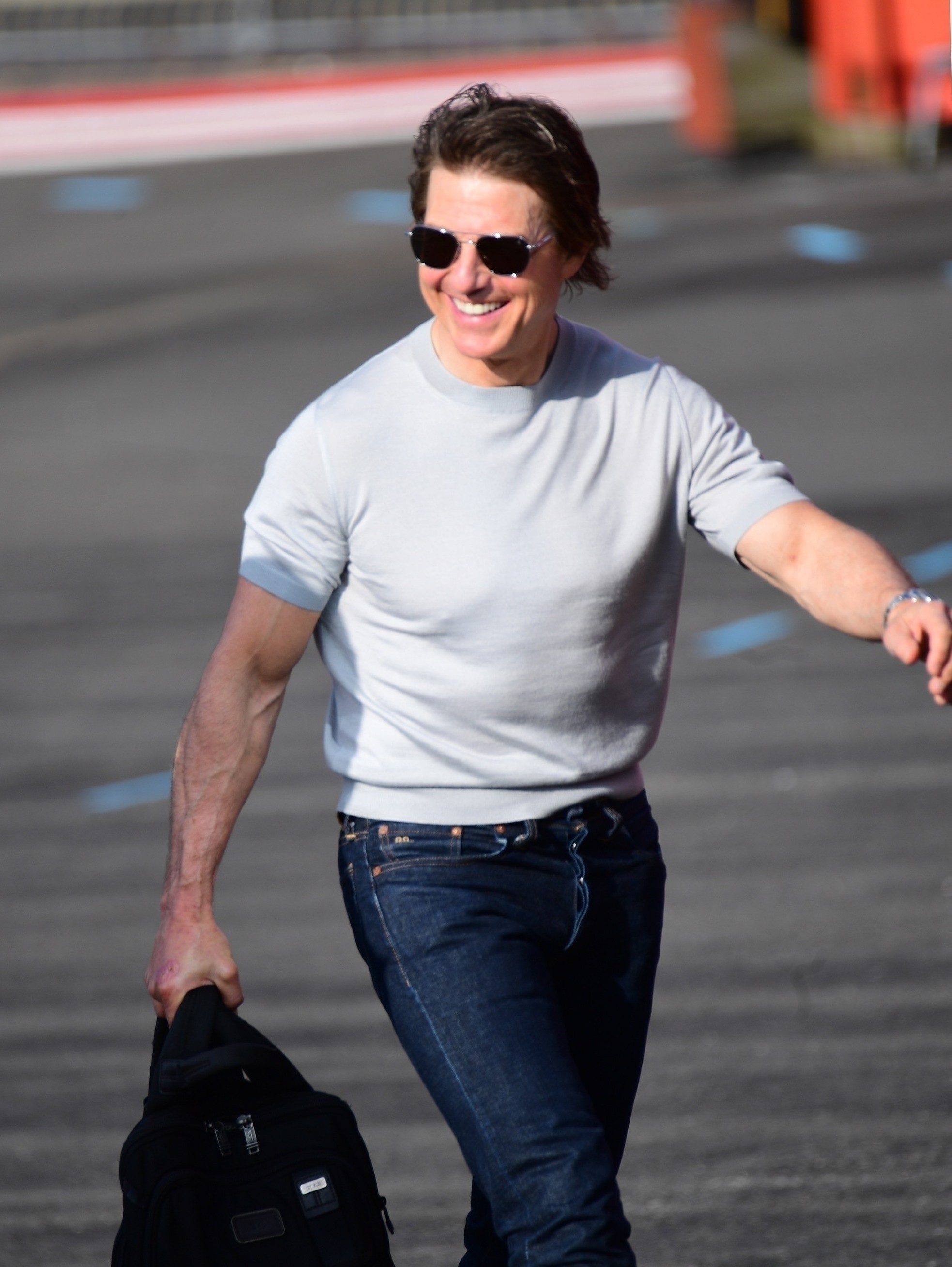 Tom Cruise làm gì khi con gái Suri đắm chìm trong tình yêu- Ảnh 13.