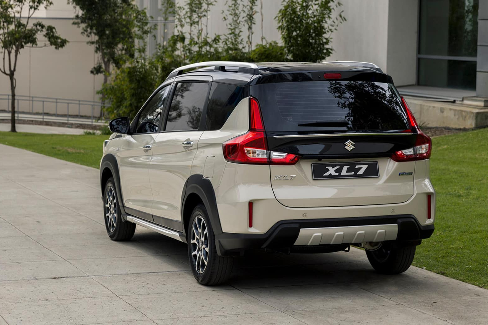 Loạt xe dự kiến ra mắt Việt Nam tháng 7: Suzuki XL7 hứa hẹn 'lợi hại hơn xưa', Ford Transit khuấy động phân khúc xe van- Ảnh 6.