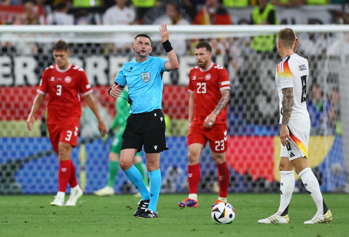 Hy hữu: Sự cố khiến trận Đức 2-0 Đan Mạch bị gián đoạn- Ảnh 2.