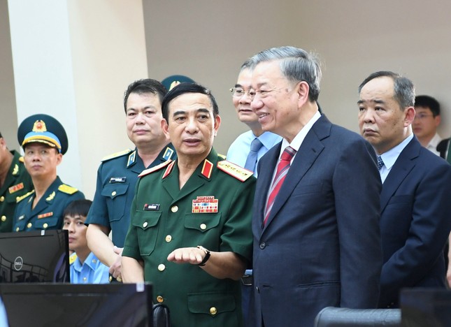 Chủ tịch nước Tô Lâm kiểm tra bộ đội phòng không - không quân- Ảnh 12.