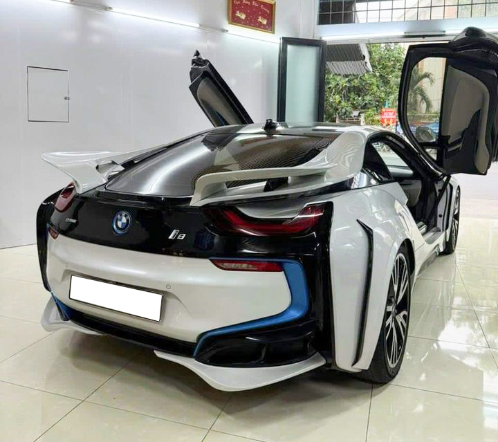 Hàng 'hot' một thời BMW i8 giá chỉ còn chưa đến 3 tỷ: Đã độ nhiều chi tiết, người bán cam kết 'bốn không'- Ảnh 3.