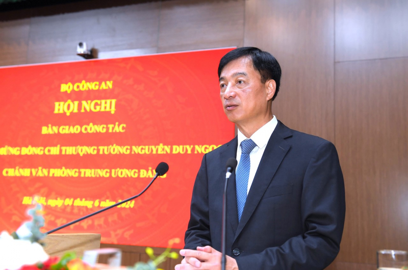 Thượng tướng Nguyễn Duy Ngọc bàn giao công tác cho Trung tướng Nguyễn Văn Long- Ảnh 3.