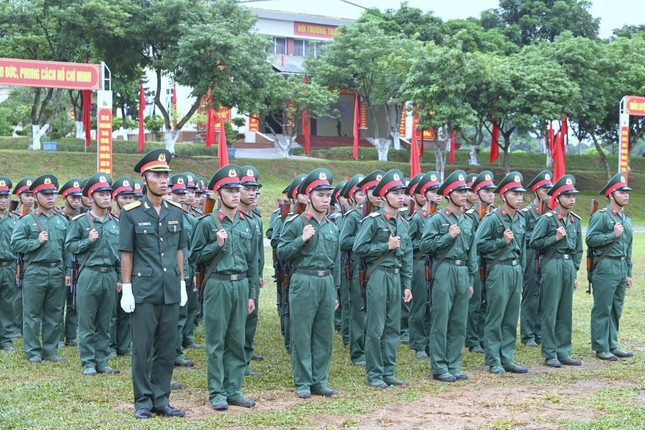 Thượng tướng Trịnh Văn Quyết yêu cầu chiến sĩ mới quyết tâm thực hiện 10 lời thề danh dự- Ảnh 5.