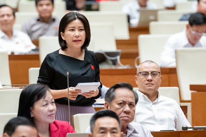 Bộ trưởng Nguyễn Văn Hùng: Sử dụng trẻ em biểu diễn ở các phiên chợ là trái luật- Ảnh 3.