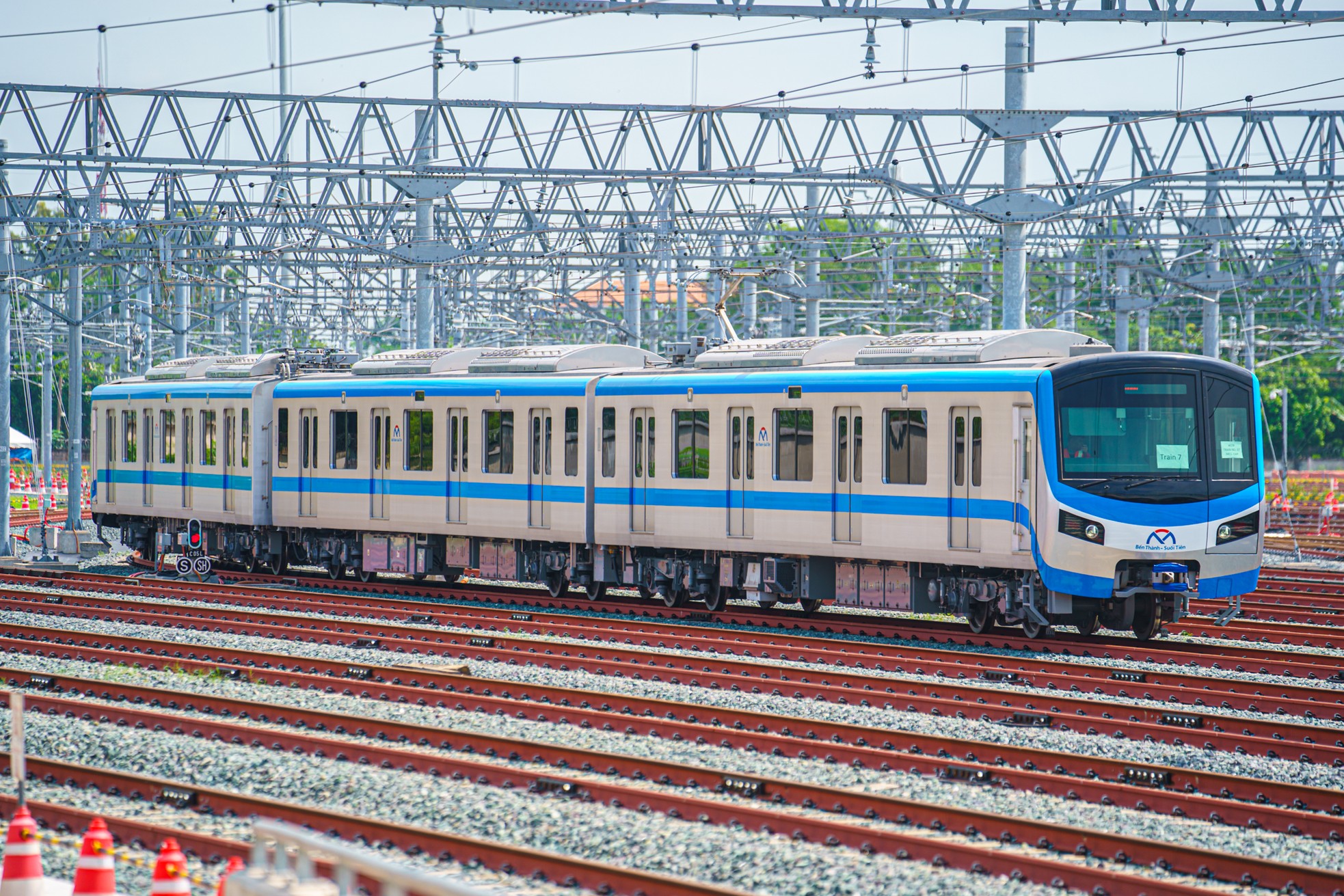 Cận cảnh depot tuyến metro số 1 đã thành hình- Ảnh 14.