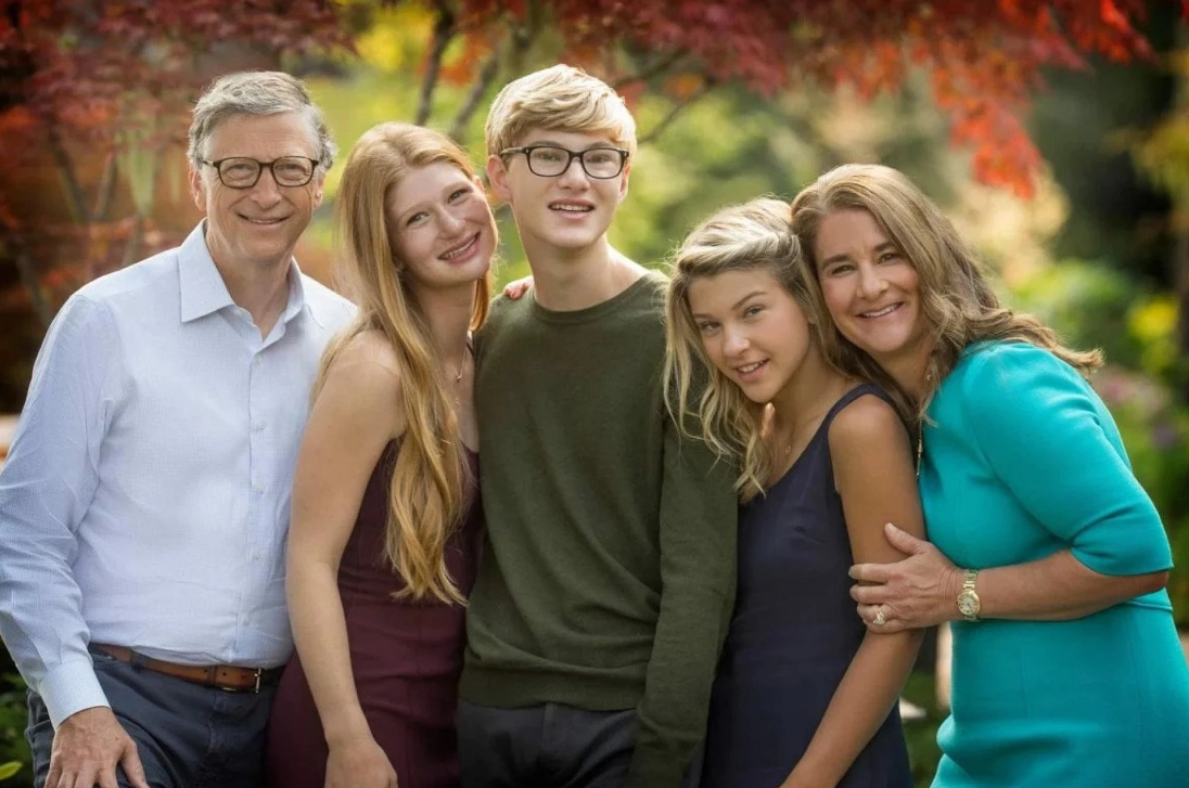 Con trai duy nhất của Bill Gates ở tuổi 25: Đẹp trai, tài giỏi, độc thân và cuộc sống kín tiếng trong căn biệt thự 150 triệu USD- Ảnh 6.