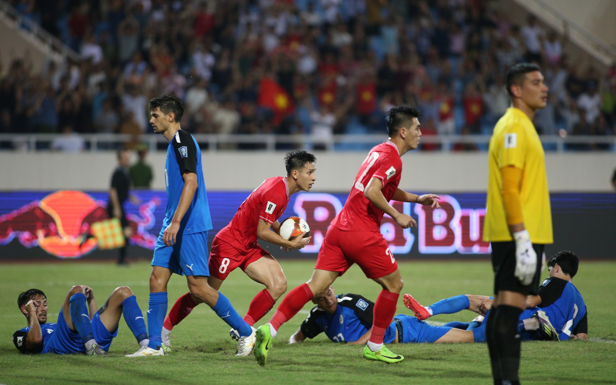 Sao Hà Nội FC "cứu nguy" cho ĐTVN: Khi đá bồi không chỉ nhờ… ăn may!- Ảnh 3. Sao Hà Nội FC "cứu nguy" cho ĐTVN: Khi đá bồi không chỉ nhờ… ăn may!- Ảnh 3.