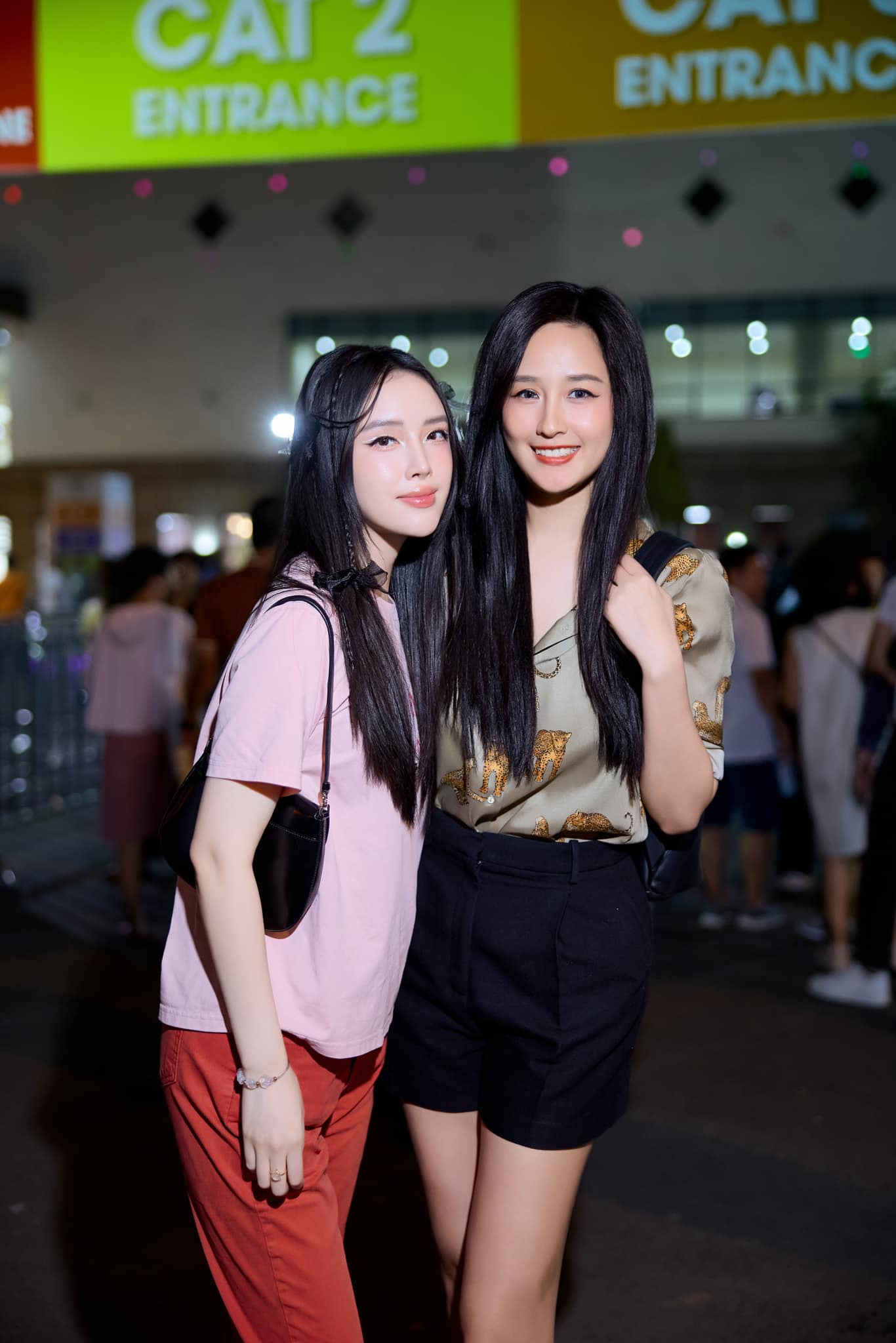 Mai Phương Thuý khoe em gái ruột, dù sinh hai con vẫn sở hữu nhan sắc nổi bật không kém gì chị gái Hoa hậu- Ảnh 4. Mai Phương Thuý khoe em gái ruột, dù sinh hai con vẫn sở hữu nhan sắc nổi bật không kém gì chị gái Hoa hậu- Ảnh 4.