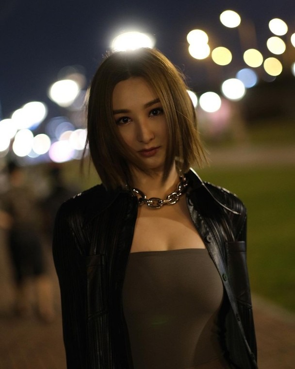 Sao nữ vừa gây bão với tuyên bố “không cần đàn ông” khi bị giục cưới: Sở hữu body cực nóng bỏng ở tuổi 37- Ảnh 12.