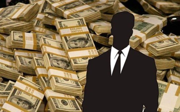 Chỉ thao tác chuyển 10.000 đồng, tài khoản mất hẳn 1 tỷ đồng- Ảnh 2. Chỉ còn 3 nhân viên, công ty có chủ tịch và 7 lãnh đạo cùng xin nghỉ việc trong một ngày làm ăn ra sao?