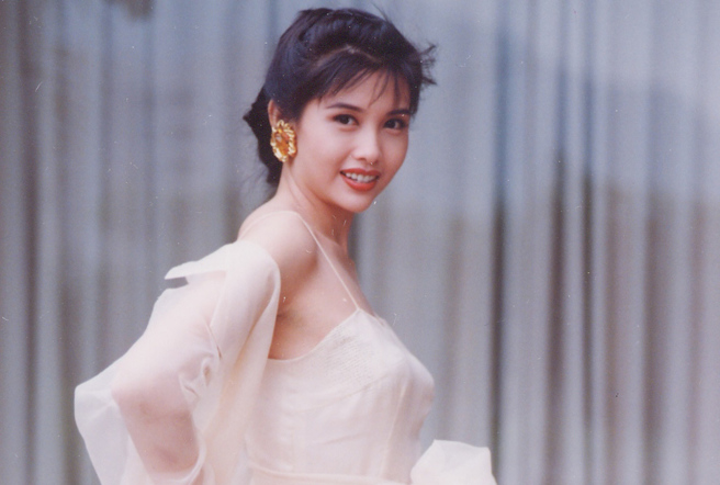 Mỹ nhân được khao khát nhất showbiz U60 vẫn không chịu già, sở hữu 10.000 tỷ nhờ từ bỏ đóng phim nóng- Ảnh 3. Mỹ nhân được khao khát nhất showbiz U60 vẫn không chịu già, sở hữu 10.000 tỷ nhờ từ bỏ đóng phim nóng- Ảnh 3.