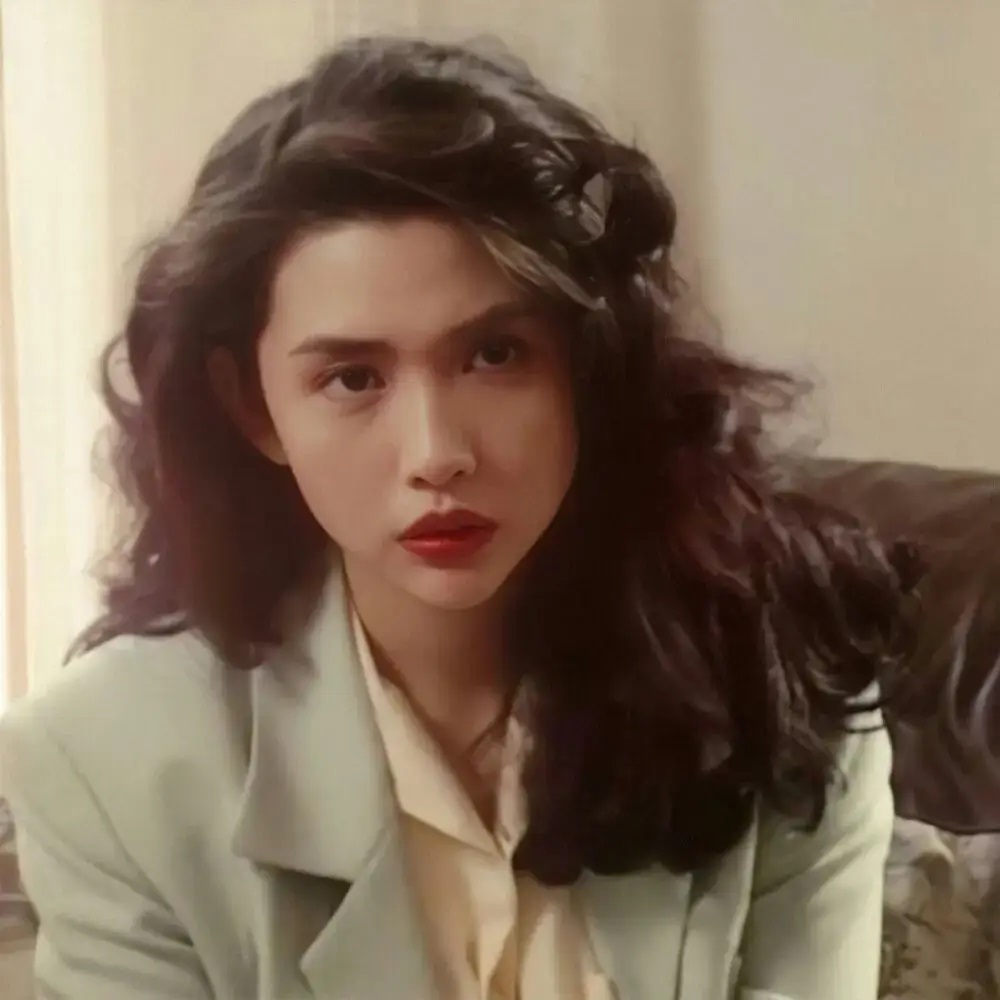 Mỹ nhân được khao khát nhất showbiz U60 vẫn không chịu già, sở hữu 10.000 tỷ nhờ từ bỏ đóng phim nóng- Ảnh 6. Mỹ nhân được khao khát nhất showbiz U60 vẫn không chịu già, sở hữu 10.000 tỷ nhờ từ bỏ đóng phim nóng- Ảnh 6.