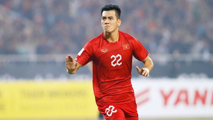 Tuyển Việt Nam đấu Philippines: 3 câu hỏi chờ HLV Kim Sang-sik giải đáp- Ảnh 2.