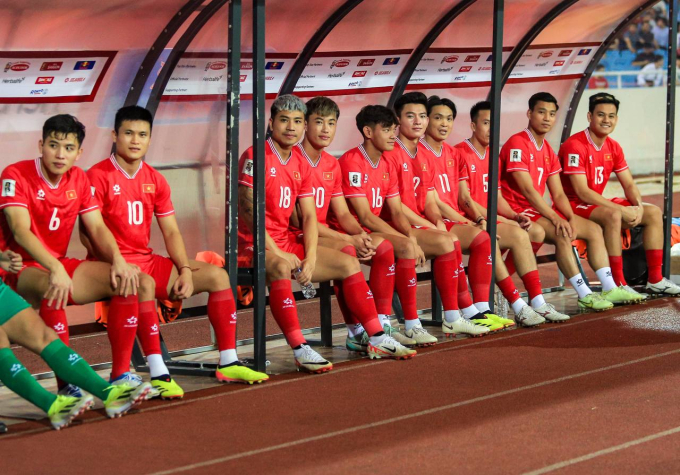 Tân HLV Kim Sang-sik ghi điểm với người hâm mộ bằng màn hát Quốc ca Việt Nam đầy tự hào ngay trận đầu ra mắt- Ảnh 11.