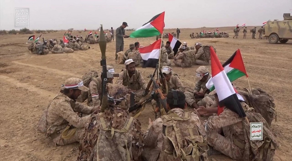Houthi tuyên bố phối hợp với nhóm vũ trang Iraq tấn công vào Israel- Ảnh 1.