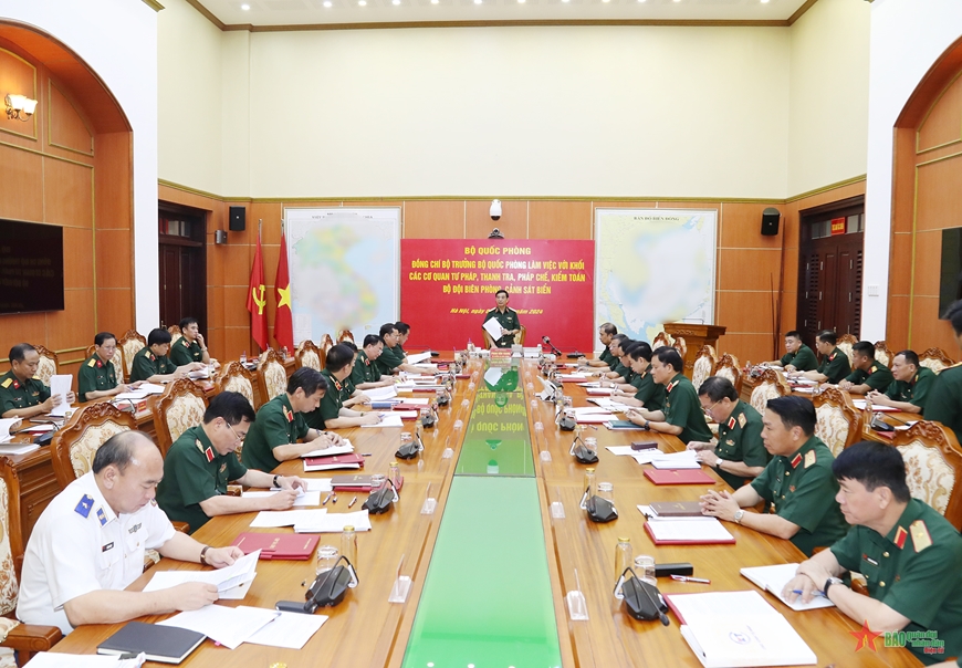 Đại tướng Phan Văn Giang: Chủ động lập hồ sơ xây dựng Luật Sĩ quan (sửa đổi), trình Quốc hội trong thời gian tới- Ảnh 2.