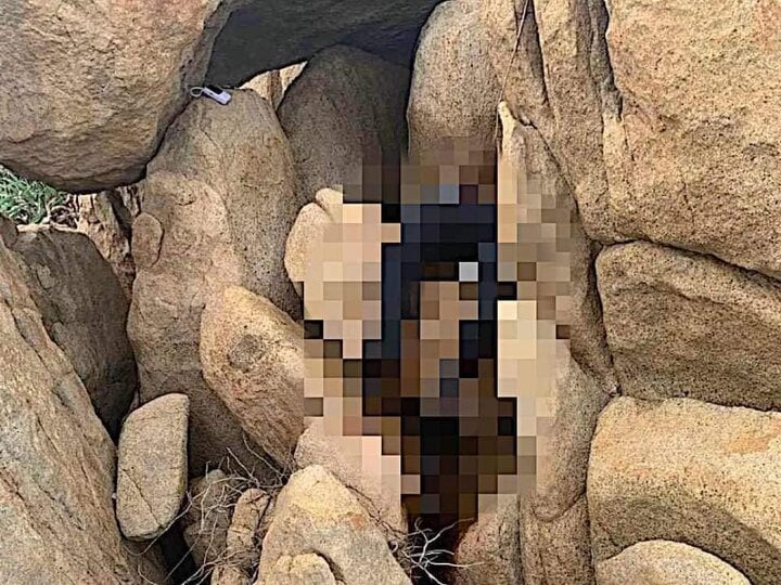 Phát hiện thi thể nam giới kẹt trong khe đá ở Bình Thuận- Ảnh 1.