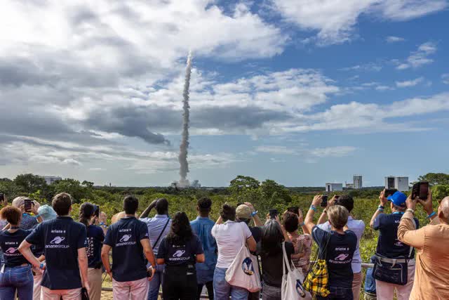 Châu Âu phóng thành công tên lửa Ariane 6- Ảnh 2.