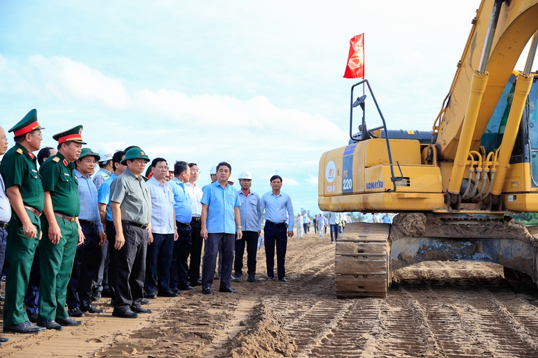 Thủ tướng chỉ đạo 'nóng' việc cần làm ngay trên tuyến cao tốc 27.523 tỷ đồng, dài 111km qua 5 tỉnh thành- Ảnh 4.