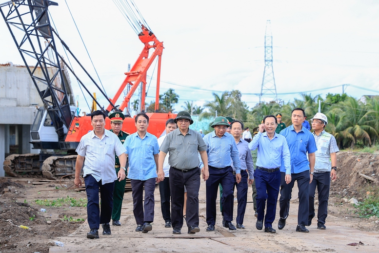 Thủ tướng chỉ đạo 'nóng' việc cần làm ngay trên tuyến cao tốc 27.523 tỷ đồng, dài 111km qua 5 tỉnh thành- Ảnh 5.