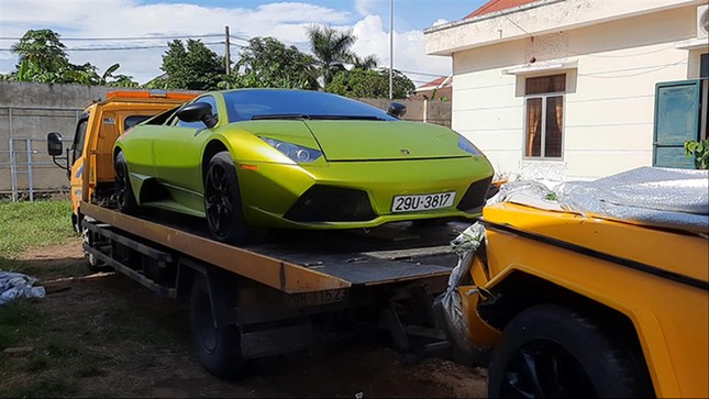 Công an Quảng Bình lên tiếng vụ tiêu hủy 2 siêu xe Lamborghini và G63 AMG- Ảnh 1.