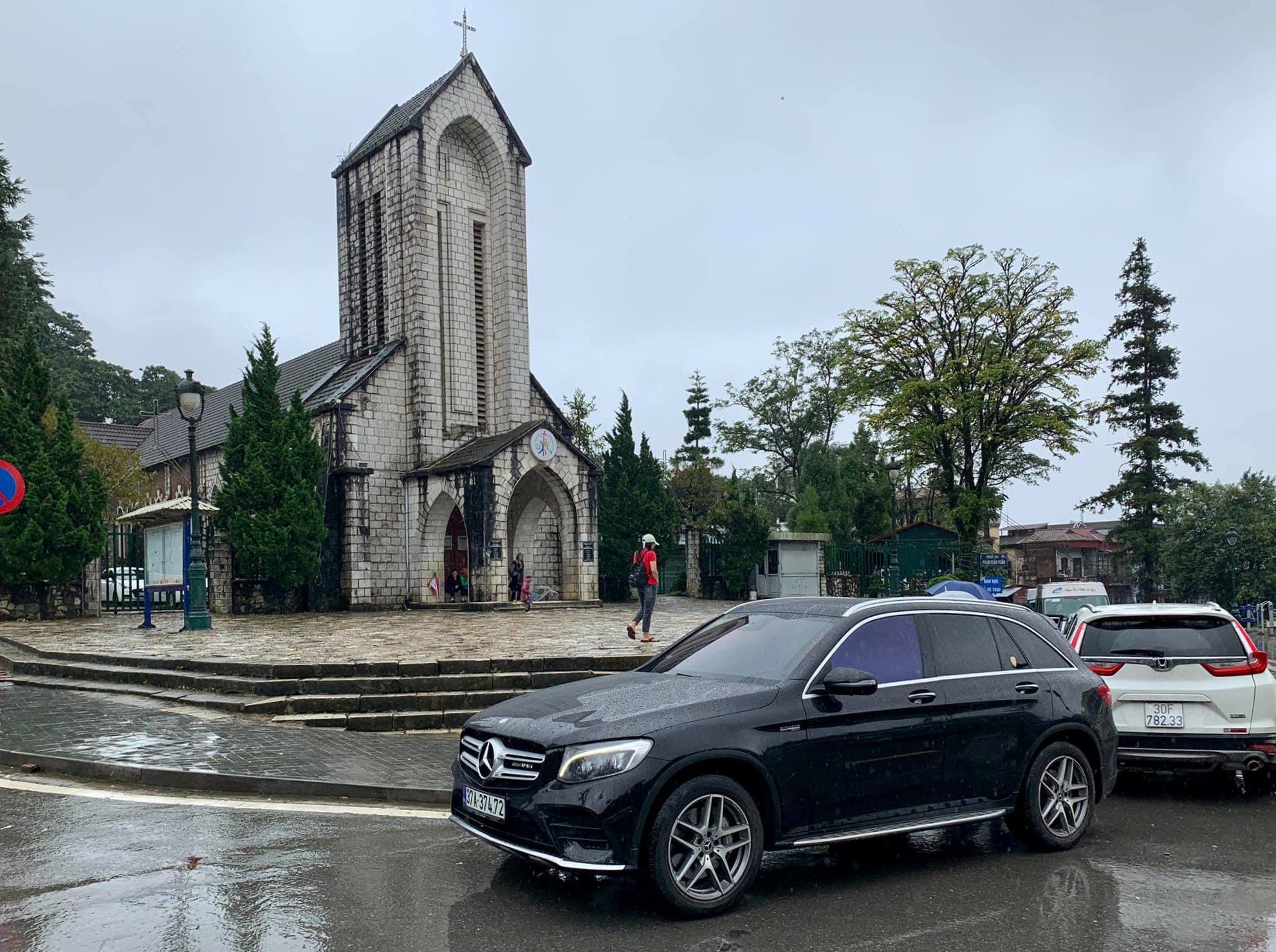 70 tuổi lái Mercedes-Benz GLC 300 gần 100.000km khắp Việt Nam, chủ xe chia sẻ: Hoàn thành ước mơ đưa vợ cả đi từ Hà Giang đến Cà Mau bằng vợ hai- Ảnh 8.