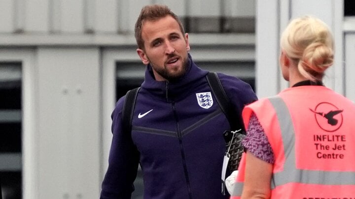 Tuyển Anh về nước, Harry Kane tiều tụy- Ảnh 2.