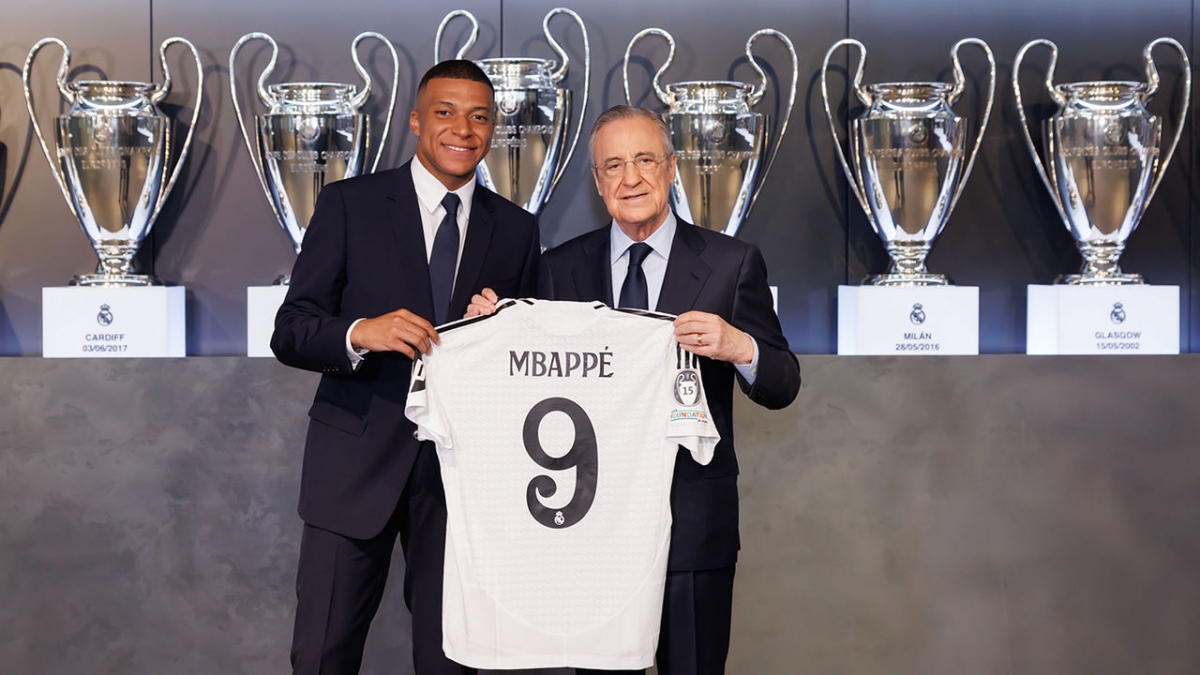 ''Biển người'' chứng kiến lễ ra mắt của Mbappe tại Real Madrid- Ảnh 3.