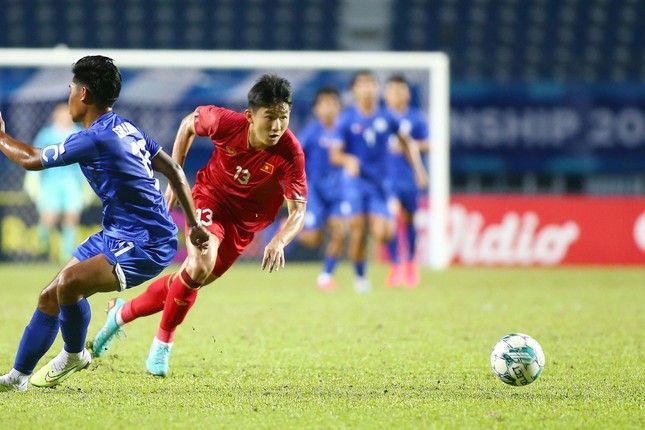 Indonesia tổ chức giải U19 Đông Nam Á gần núi rác, U19 Việt Nam lo ngại- Ảnh 2.