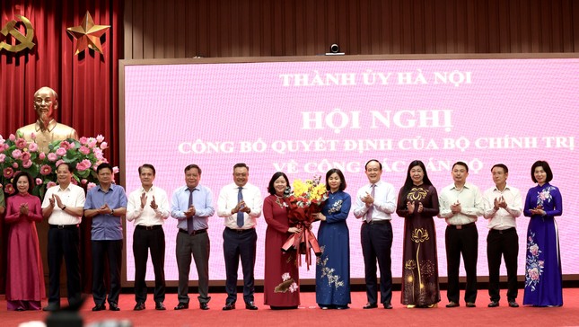 Tân Bí thư Hà Nội Bùi Thị Minh Hoài: 'Tôi xin hứa sẽ nỗ lực hết mình'- Ảnh 3.