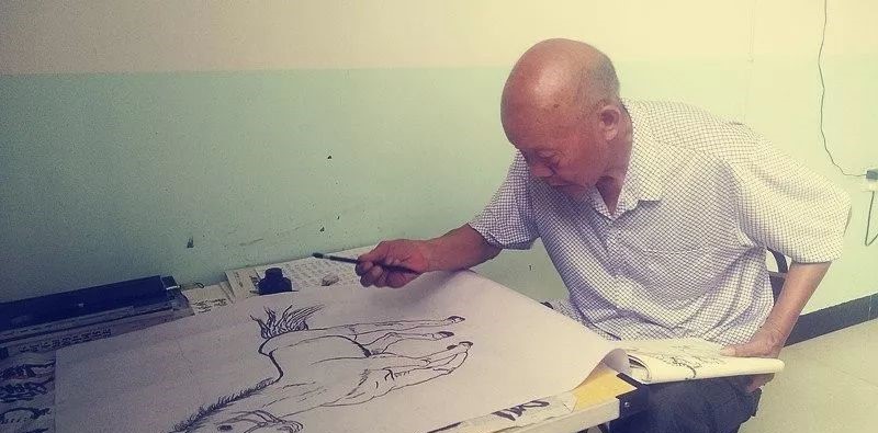72 tuổi, đi họp lớp, thấy bạn là doanh nhân, nhà báo, còn tôi là hoạ sĩ chật vật đi bán tranh: Hoá ra người thành đạt đều dựa vào ĐIỀU này- Ảnh 1. 72 tuổi, đi họp lớp, thấy bạn là doanh nhân, nhà báo, còn tôi là hoạ sĩ chật vật đi bán tranh: Hoá ra người thành đạt đều dựa vào ĐIỀU này- Ảnh 1.