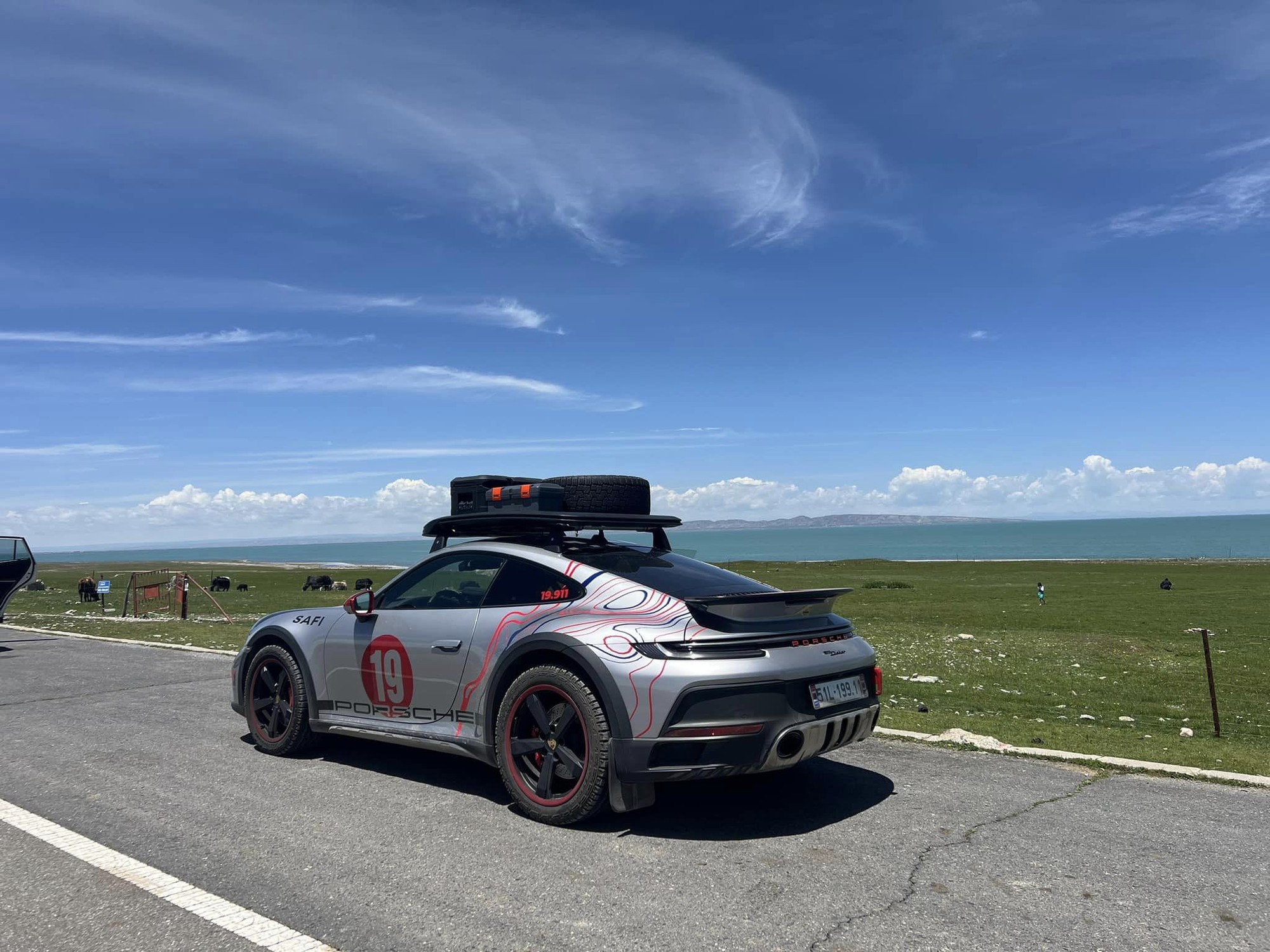 Phượt Trung Quốc lần thứ 2 bằng Porsche 911 Dakar, chủ xe chia sẻ: 15 ngày đầu chỉ mới là warm-up- Ảnh 9.
