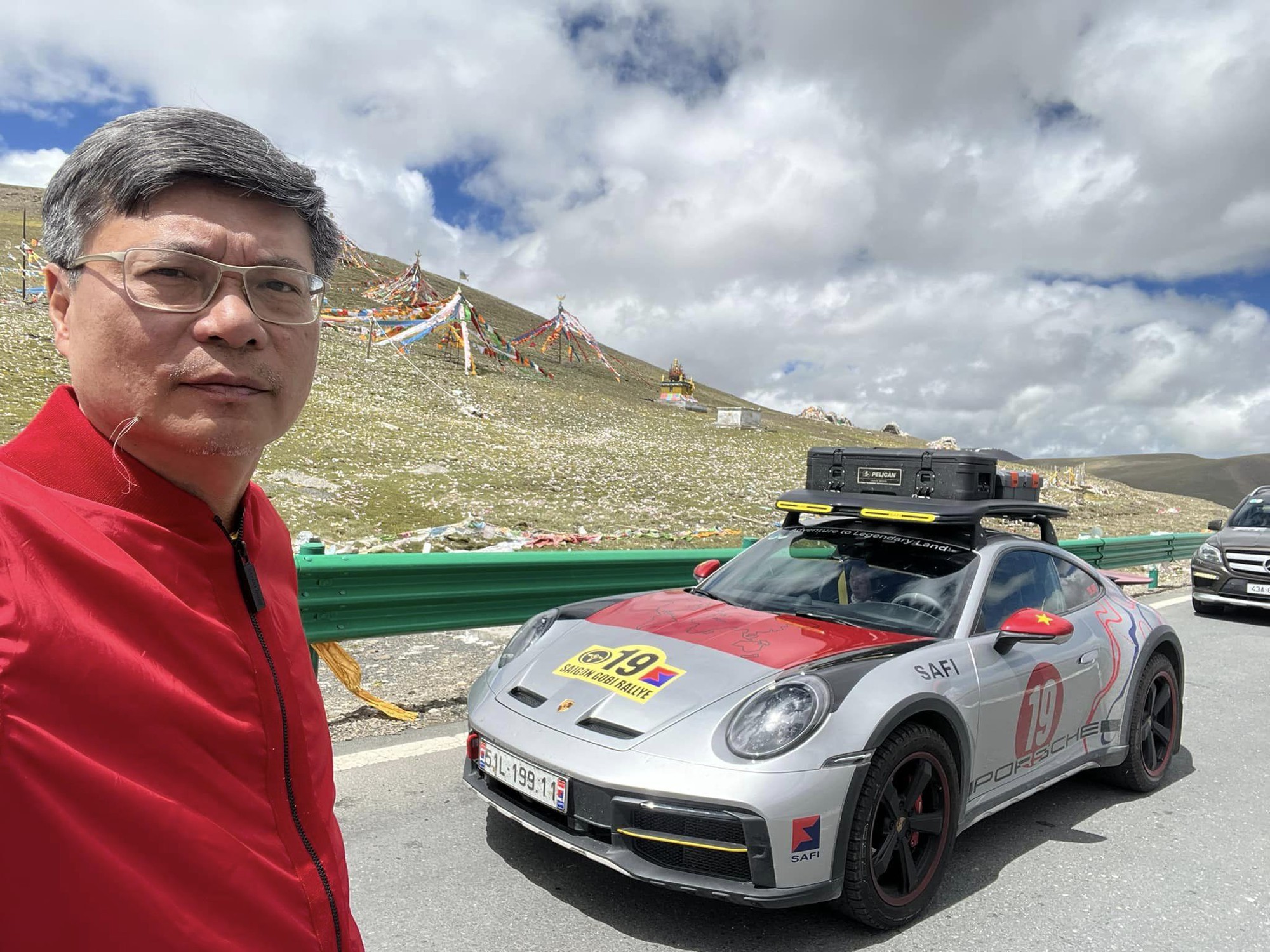 Phượt Trung Quốc lần thứ 2 bằng Porsche 911 Dakar, chủ xe chia sẻ: 15 ngày đầu chỉ mới là warm-up- Ảnh 2.