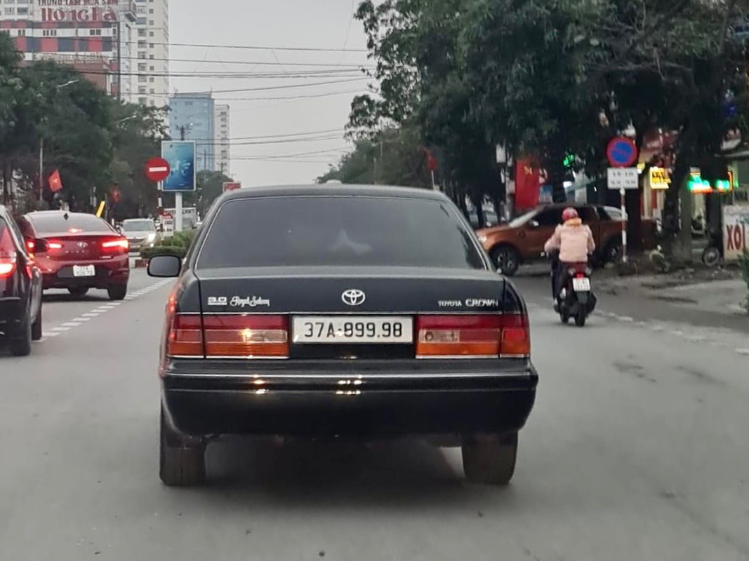 Loạt xe Toyota Crown biển đẹp: Có đủ ngũ quý đấu giá hơn 15 tỷ đồng đến tứ quý, tam hoa, sảnh tiến- Ảnh 10.