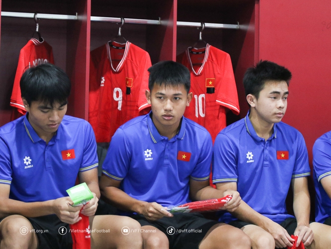 U19 Việt Nam đeo băng tang trận gặp Australia- Ảnh 9.