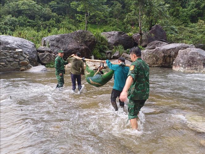 Người đàn ông sống sót sau 4 ngày rơi xuống vực trong rừng sâu- Ảnh 1.