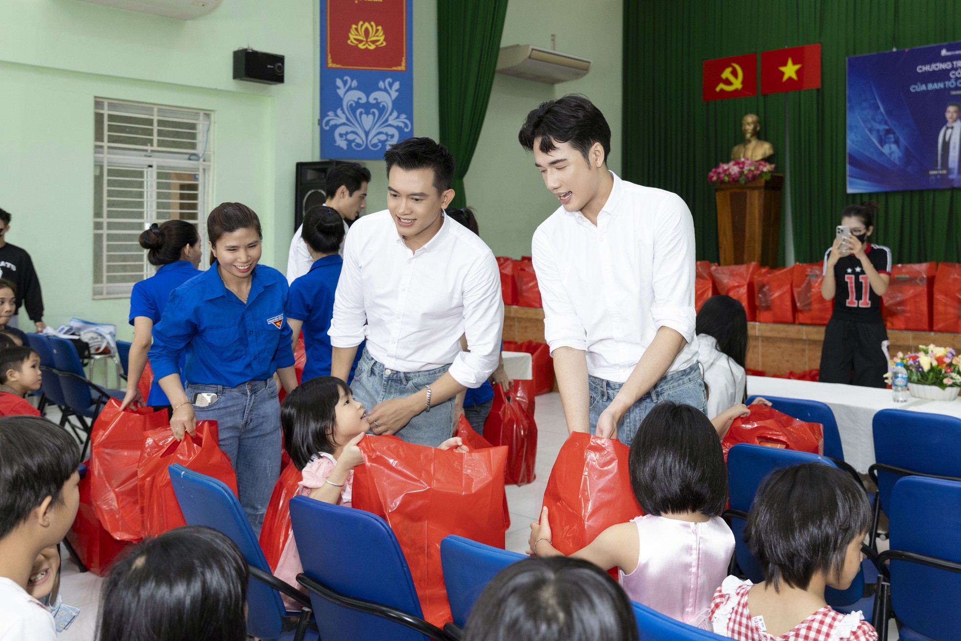 Đến trung tâm Tam Bình ở Thủ Đức, nơi Pax Thiên sống trước khi được Angelina Jolie nhận nuôi- Ảnh 4.