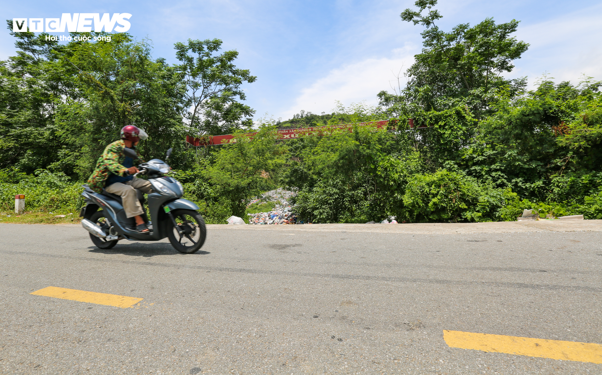 'Núi' rác thải quây quanh lò đốt 6 tỷ đồng 'đắp chiếu' ở Hà Tĩnh- Ảnh 7.