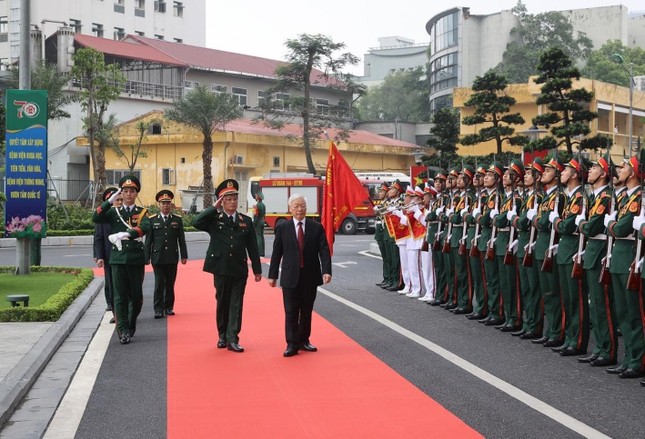 Giáo sư, bác sĩ kể lại những ngày Tổng Bí thư Nguyễn Phú Trọng điều trị trong bệnh viện 108- Ảnh 1.